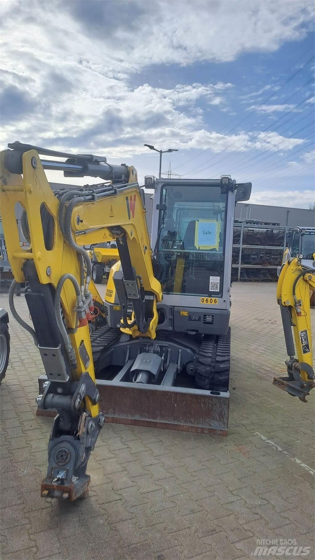 Wacker Neuson ET42 حفارات زحافة