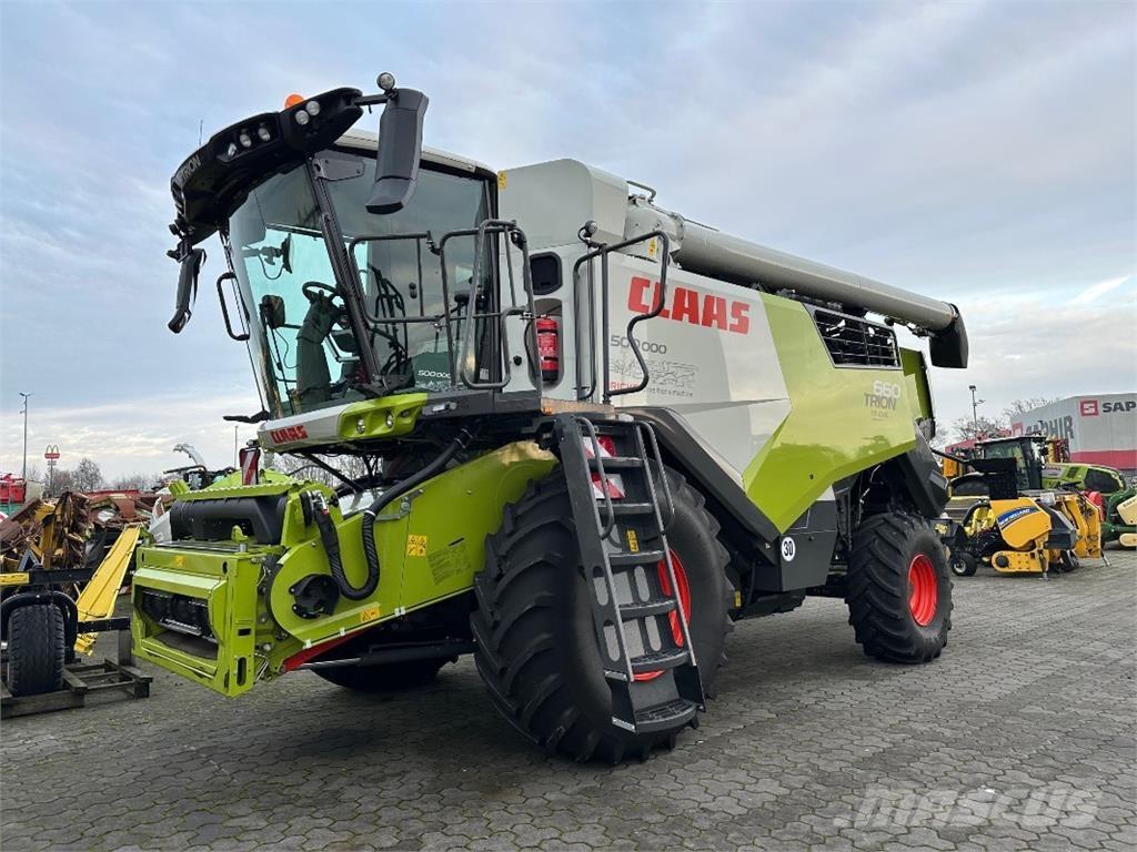 CLAAS Trion 660 حصادات