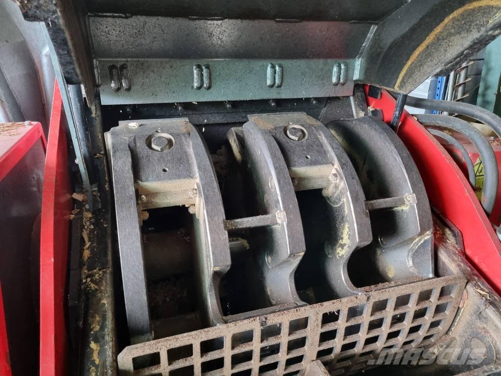 Mus-Max WT 7 L ماكينات تقطيع أخشاب الحراجة