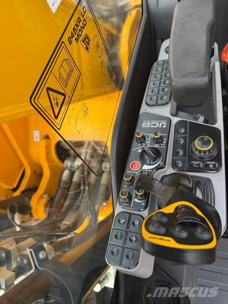 JCB 245 XR حفارات زحافة