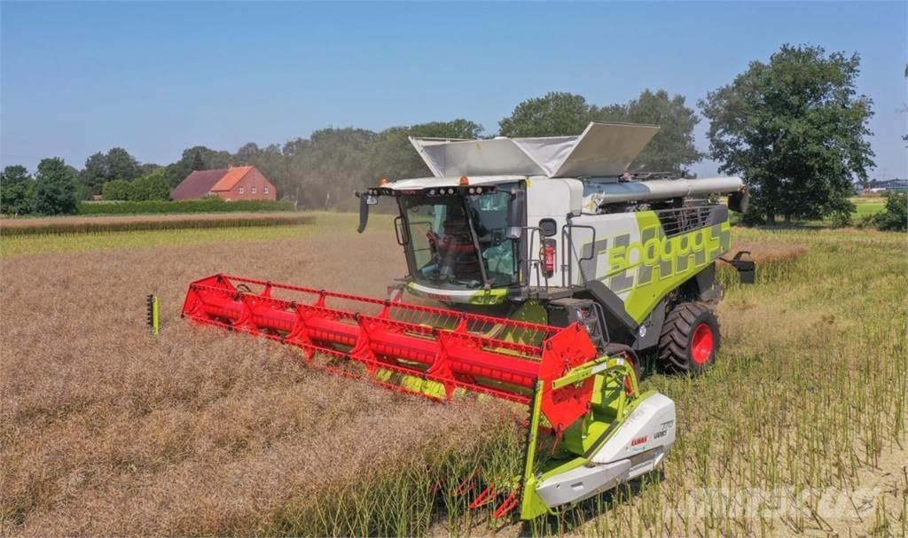 CLAAS Trion 730 TT حصادات