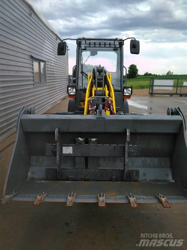 Wacker Neuson WL 34 لوادر بعجل