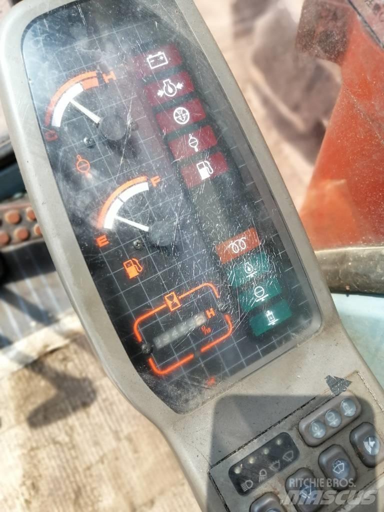 Hitachi EX 120 -3 حفارات زحافة