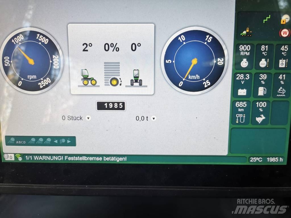 John Deere 1110G شاحنات