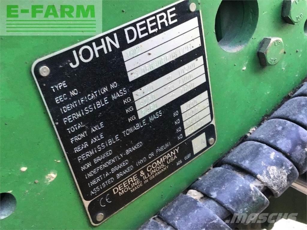 John Deere 6830 الجرارات
