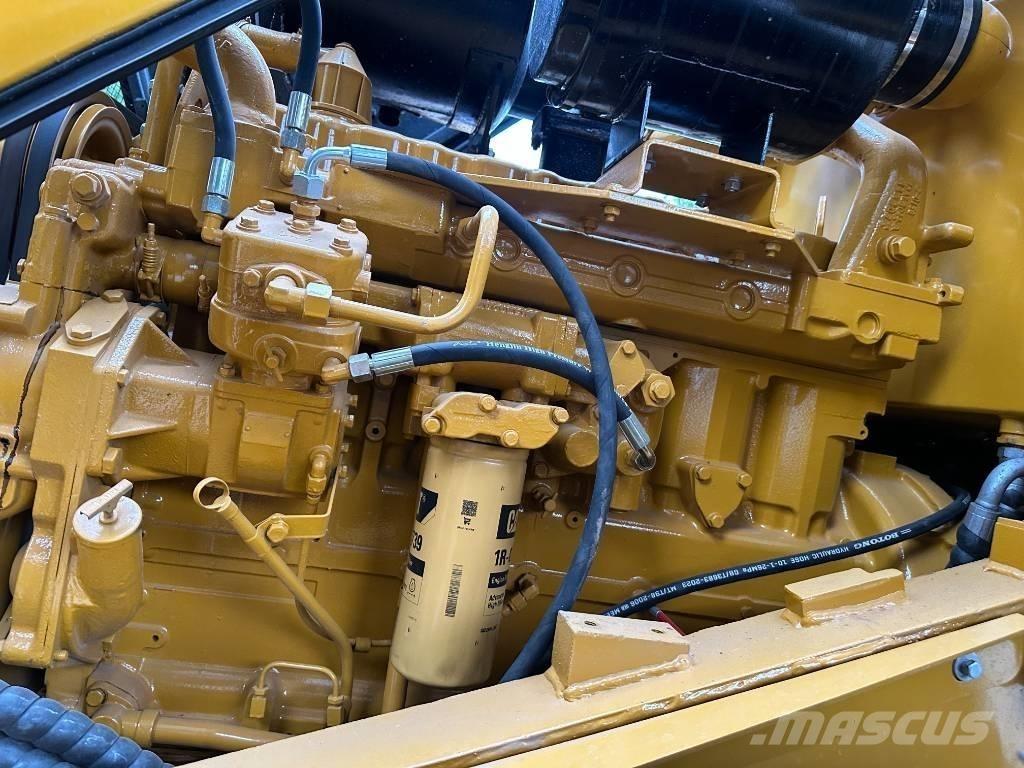 CAT 966H لوادر بعجل