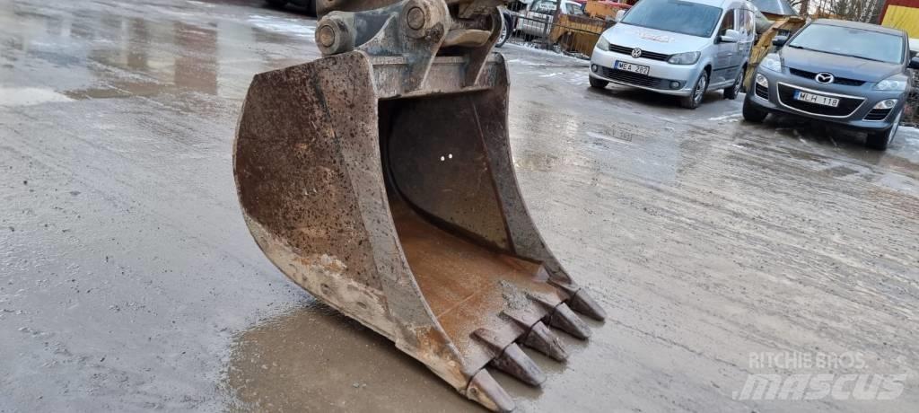 CASE CX 210 D حفارات زحافة