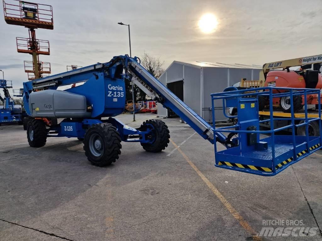 Genie Z 135/70 رافعات سلة مفصلية