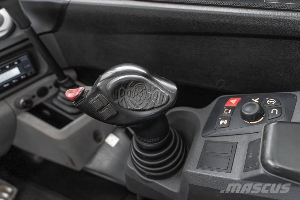 Manitou MLT 630 مناولات متداخلة