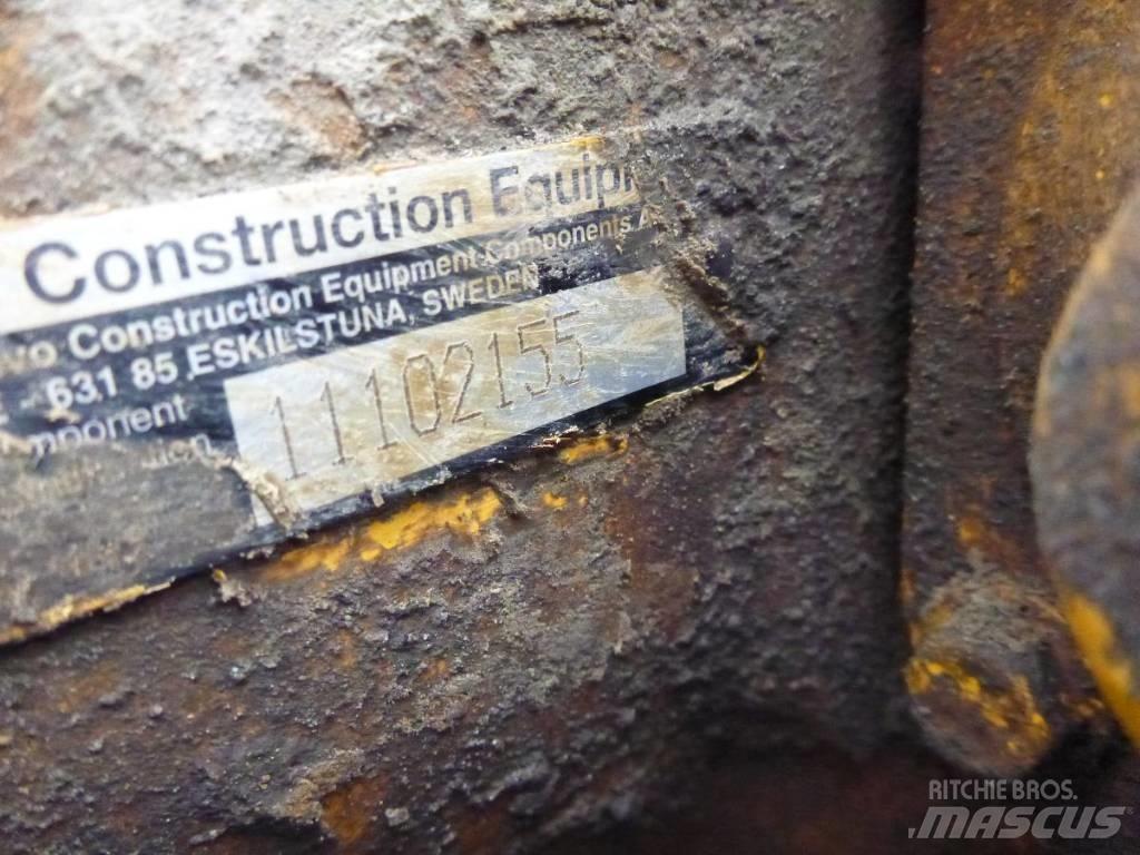 Volvo L 220 E محور العجلة