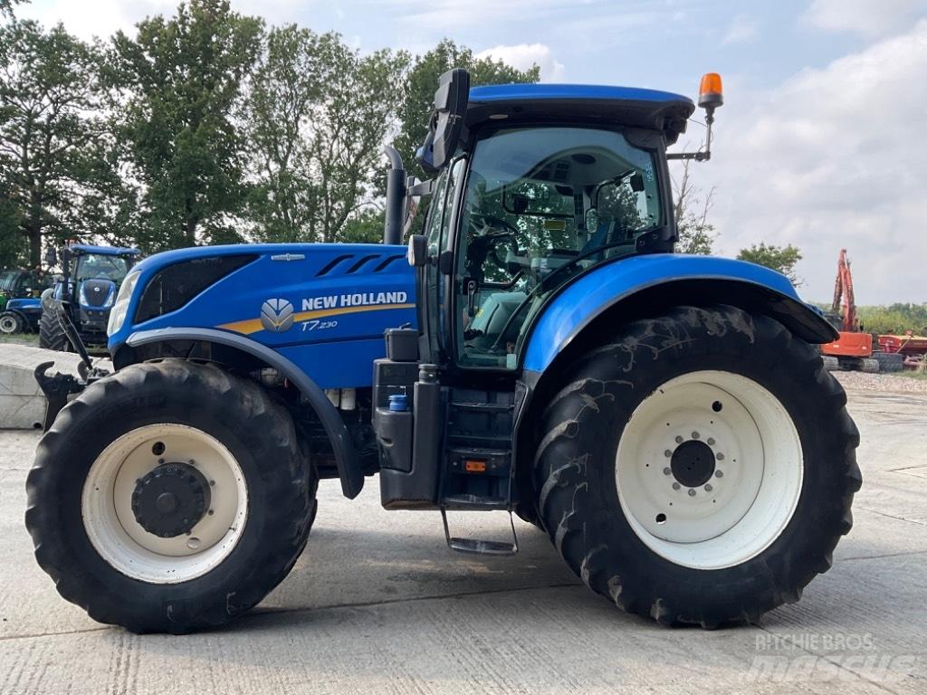 New Holland T 7.230 الجرارات