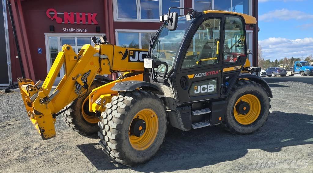 JCB 542-70 معدات مناولة لأغراض الزراعة