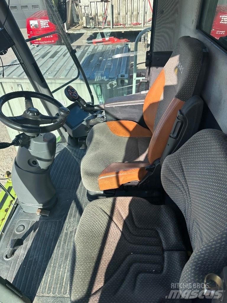 CLAAS Lexion 560 حصادات