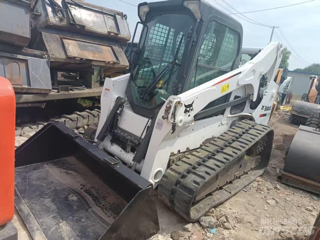 Bobcat T 770 لوادر انزلاقية التوجيه