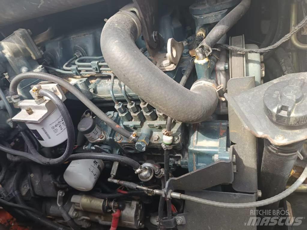 Bobcat T 770 لوادر انزلاقية التوجيه