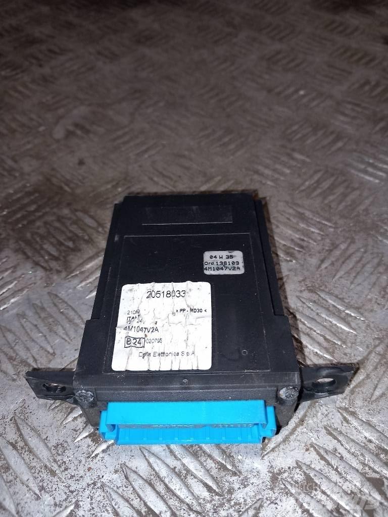 Volvo FH 12 20518033 إلكترونيات