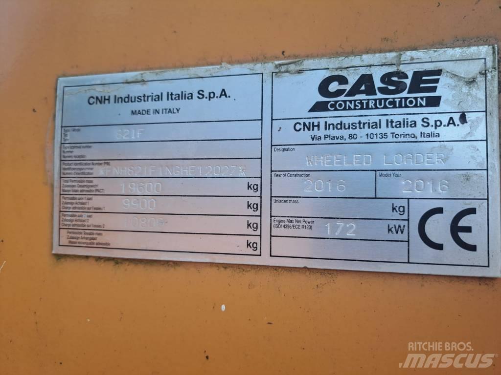 CASE 821 FXR لوادر بعجل
