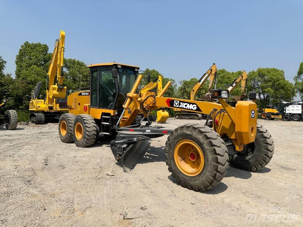 XCMG GR 2153 معدات تمهيد الطرق