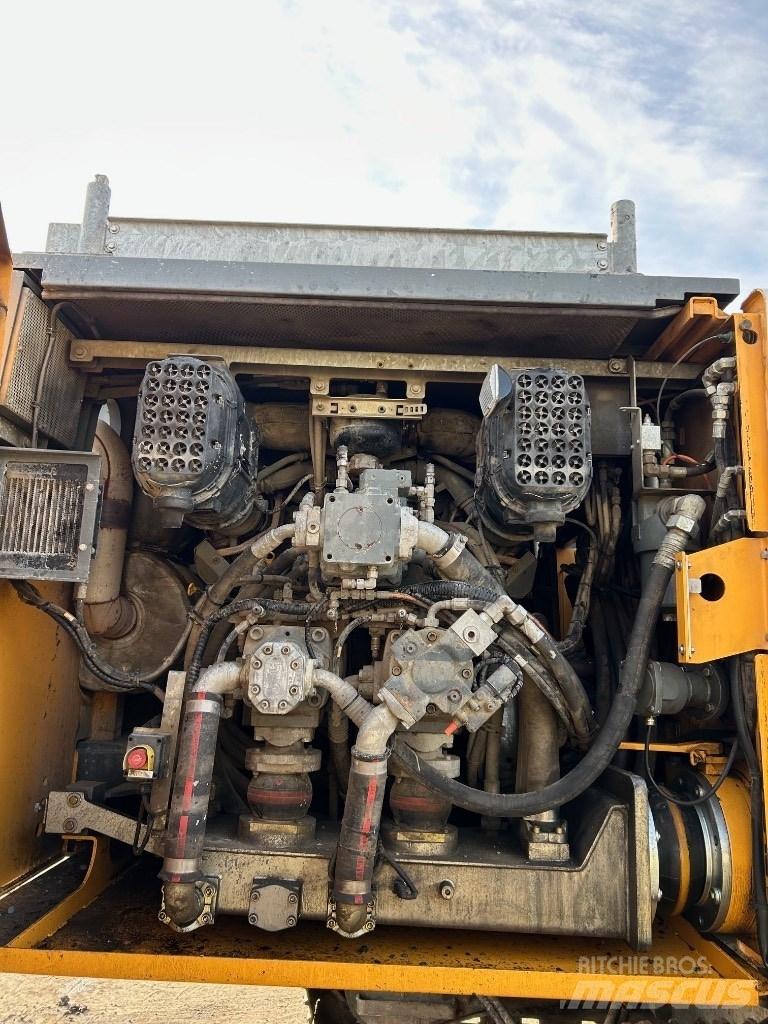 Liebherr LRB 125 دقاقات خوازيق هزازة