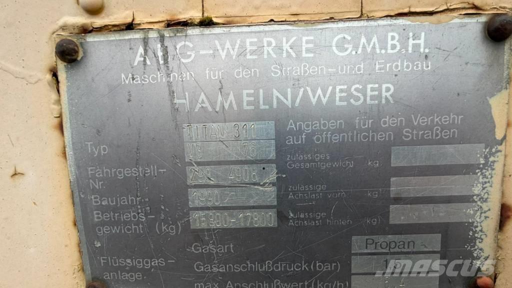 ABG Titan 311 معدات السفلتة