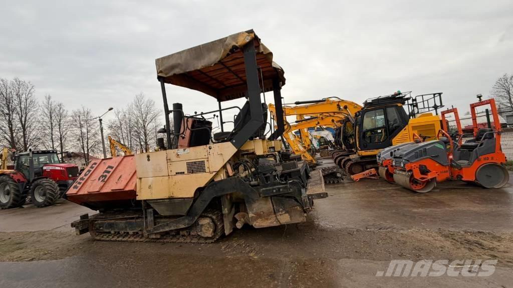 ABG Titan 311 معدات السفلتة