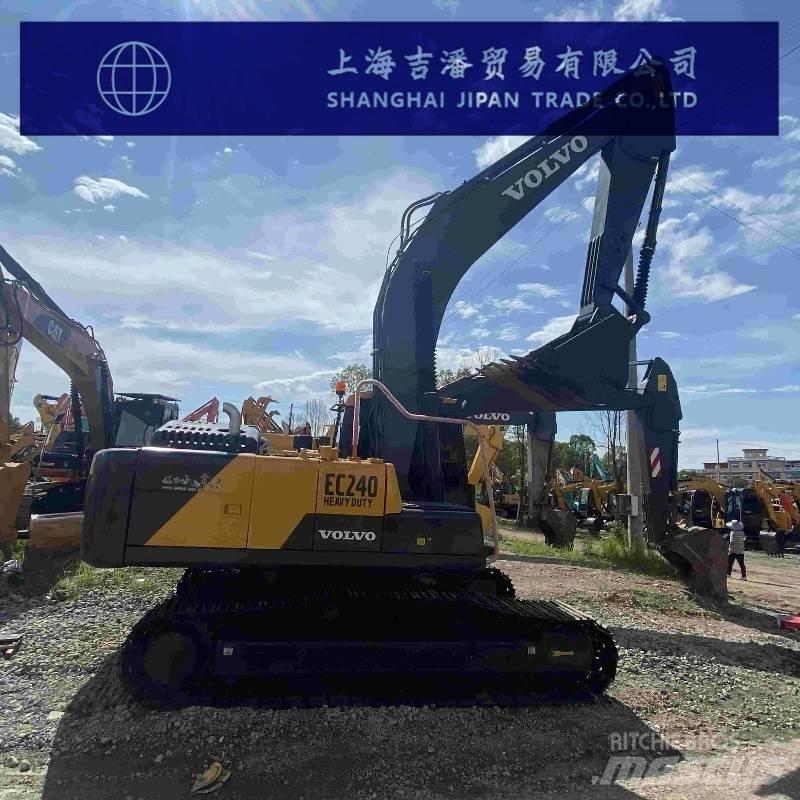 Volvo EC 240 حفارات زحافة