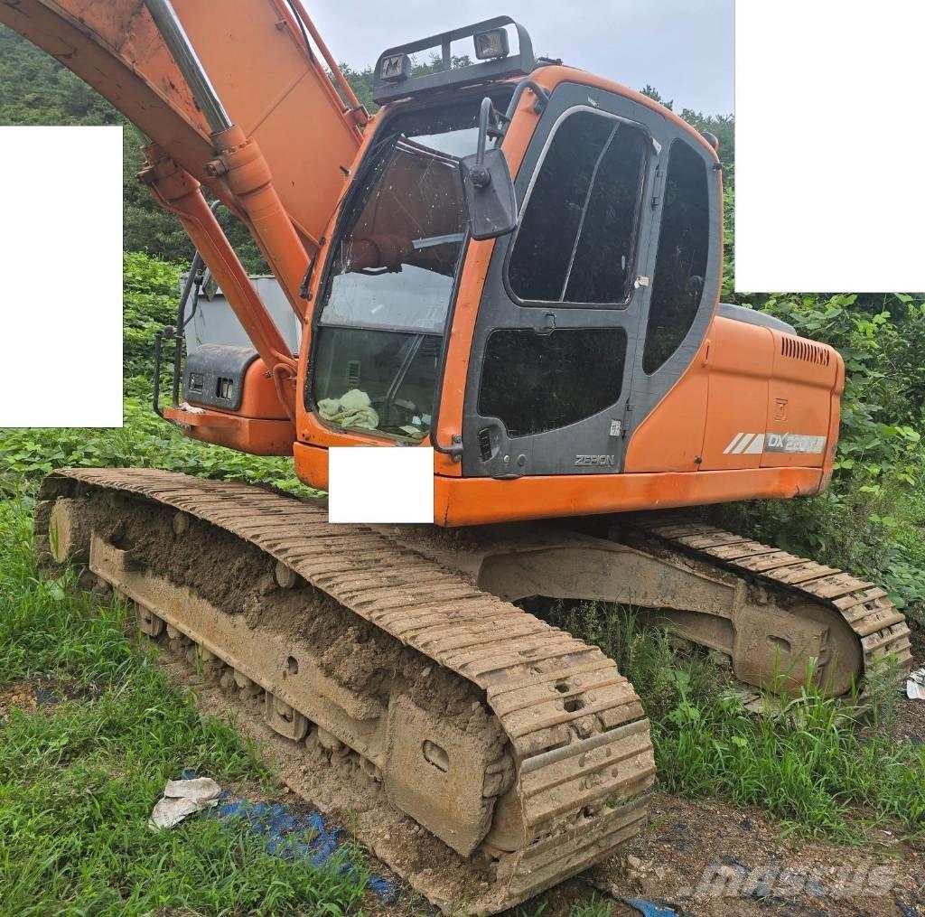 Doosan DX 220 LC-9 حفارات زحافة