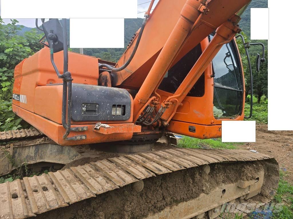 Doosan DX 220 LC-9 حفارات زحافة