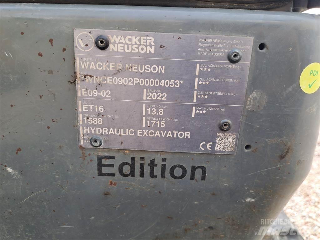 Wacker Neuson ET16 حفارات زحافة