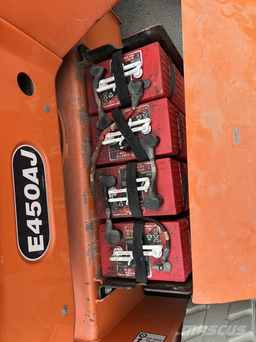 JLG E450AJ (2005) رافعات سلة مفصلية