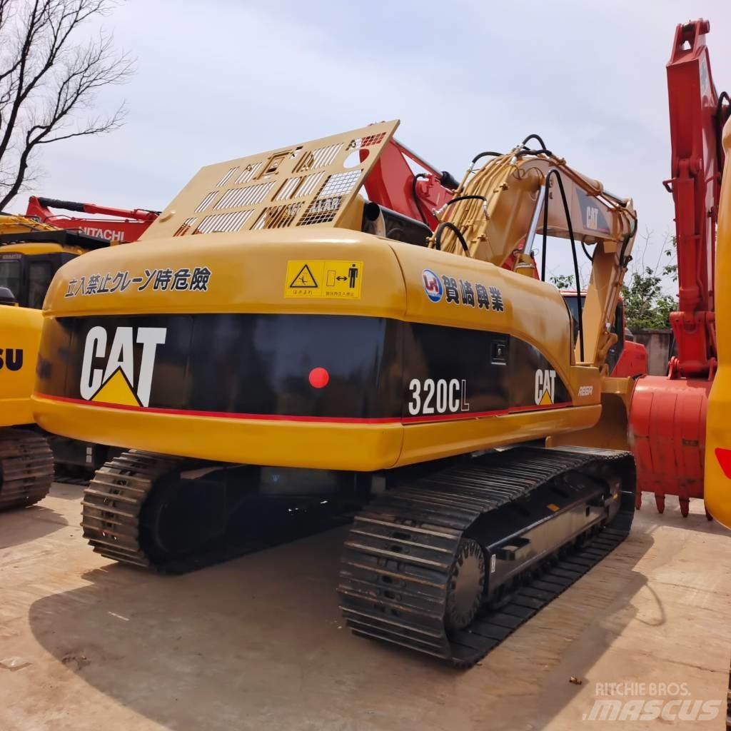 CAT 320 C L حفارات زحافة