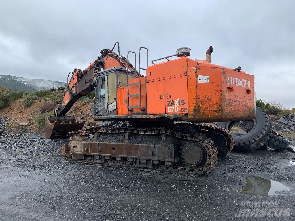 Hitachi 670 LCH-3 حفارات زحافة