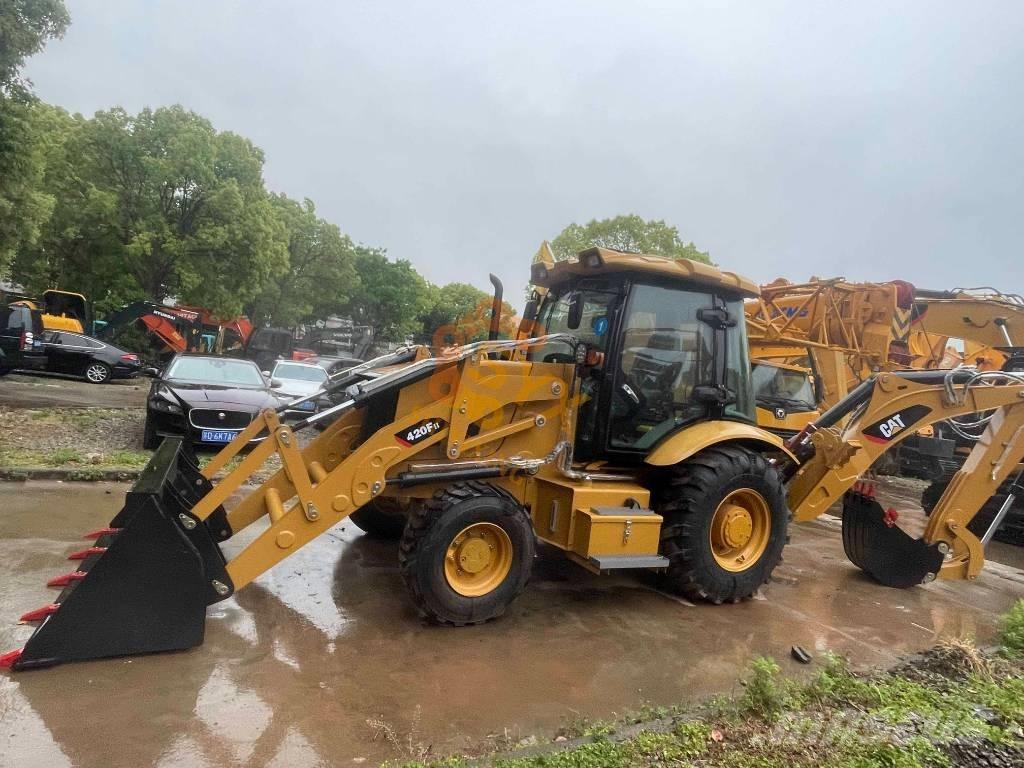 CAT 420 F لوادر ذات جرافات عكسية