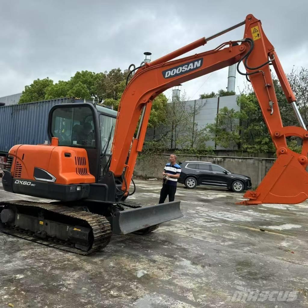 Doosan DX 60-9 C حفارات صغيرة أقل من 7 طن (حفارات صغيرة)