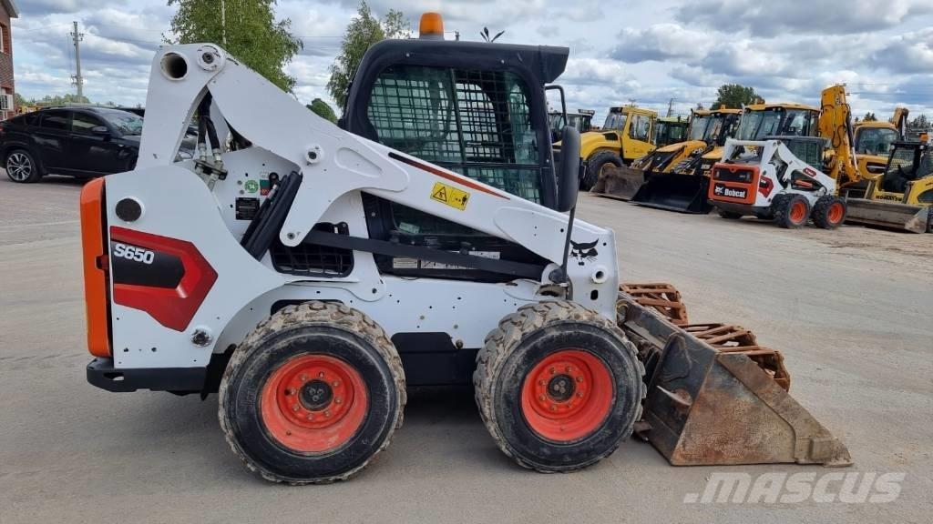 Bobcat S 650 لوادر انزلاقية التوجيه