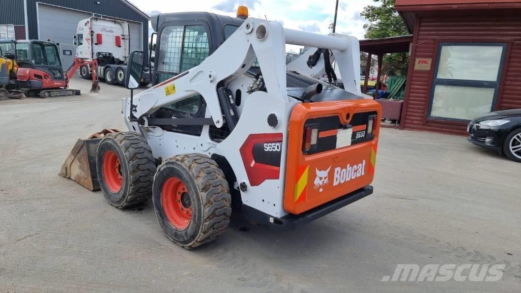 Bobcat S 650 لوادر انزلاقية التوجيه