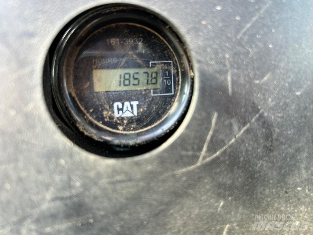 CAT 303.5 C حفارات صغيرة أقل من 7 طن (حفارات صغيرة)