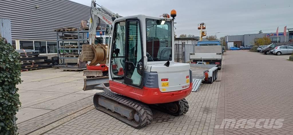 Takeuchi TB 235 CR حفارات صغيرة أقل من 7 طن (حفارات صغيرة)