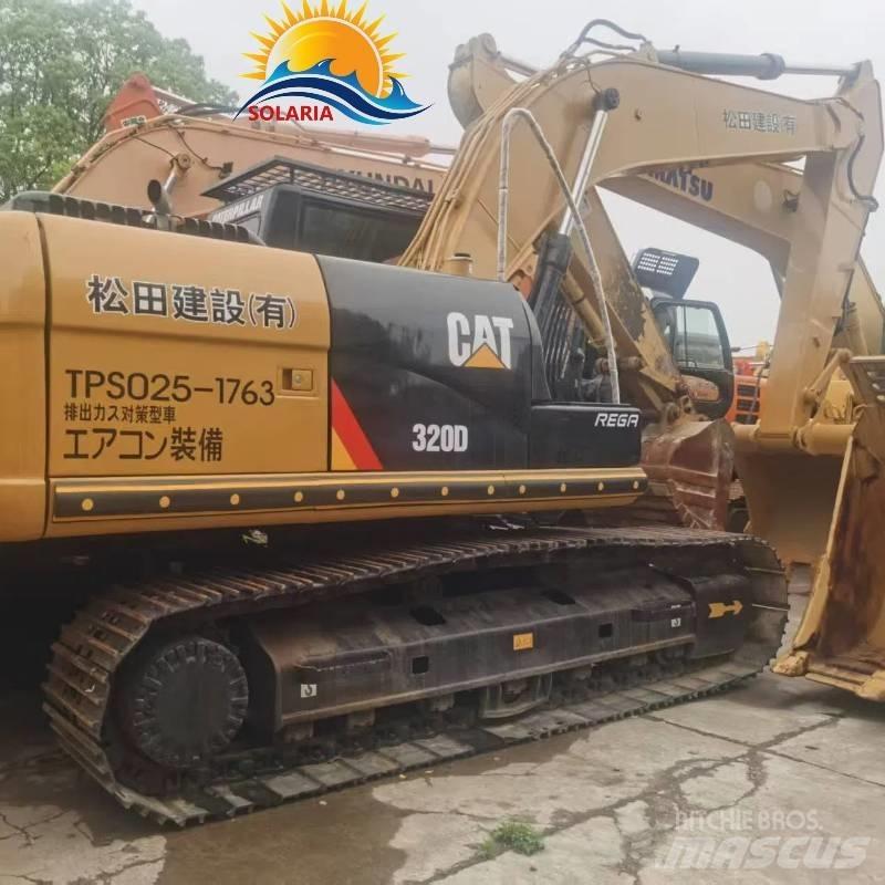 CAT 320 D حفارات زحافة