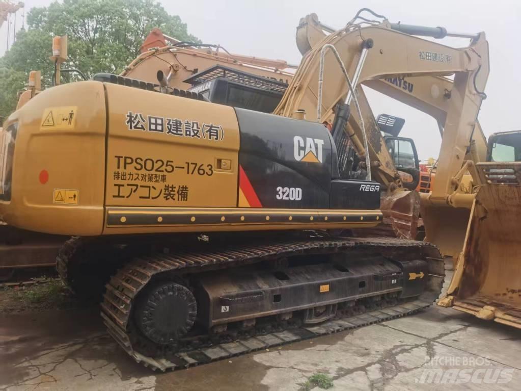 CAT 320 D حفارات زحافة