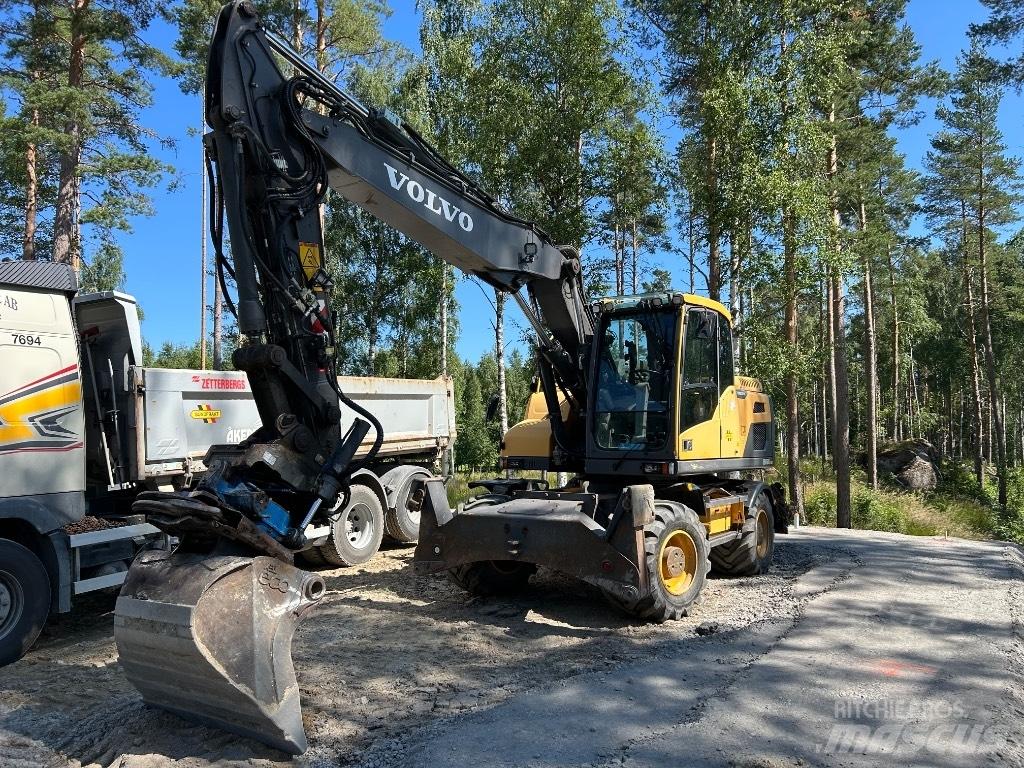 Volvo EW 160 D حفارات بعجل