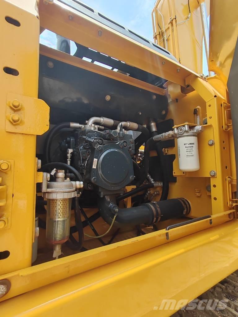 Komatsu PC 160 LC حفارات زحافة