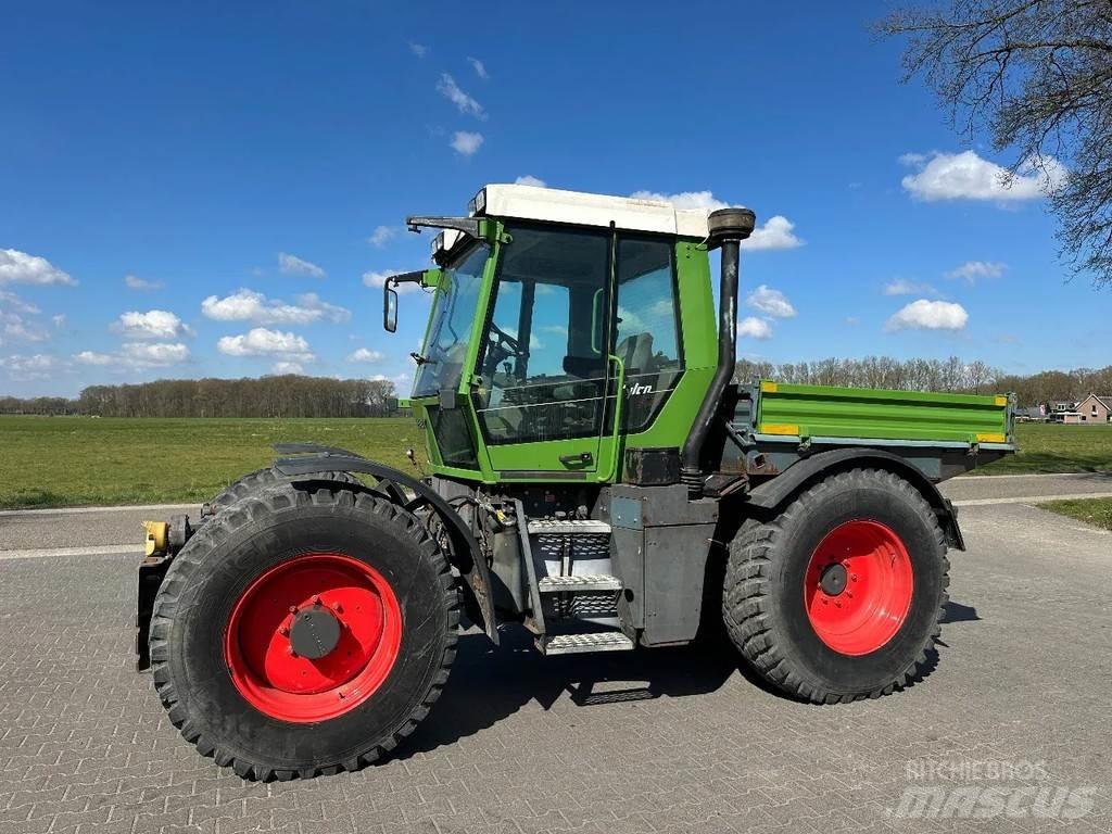Fendt Xylon 520 الجرارات