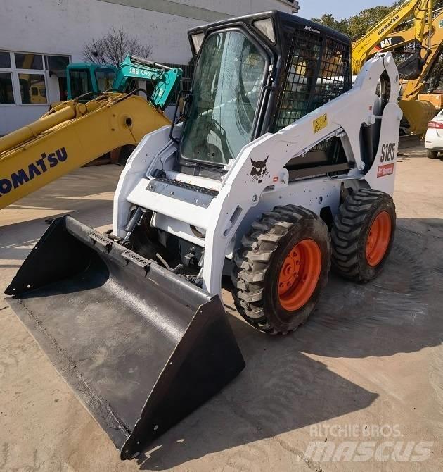 Bobcat S185 لوادر انزلاقية التوجيه