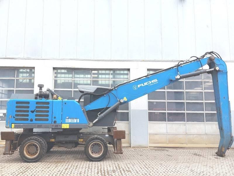 Fuchs MHL 331 F مناولات المخلفات / مناولات صناعية
