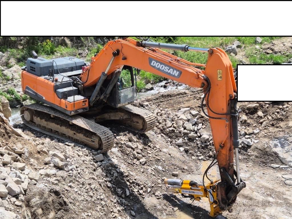Doosan DX 300 LC-5 حفارات زحافة