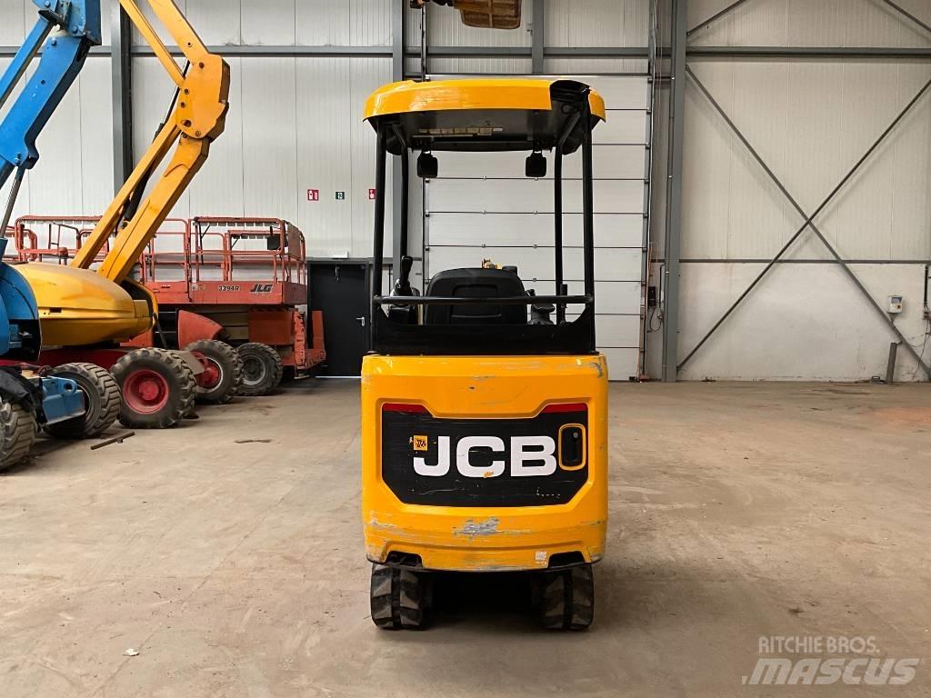 JCB 15 C-1 حفارات صغيرة أقل من 7 طن (حفارات صغيرة)