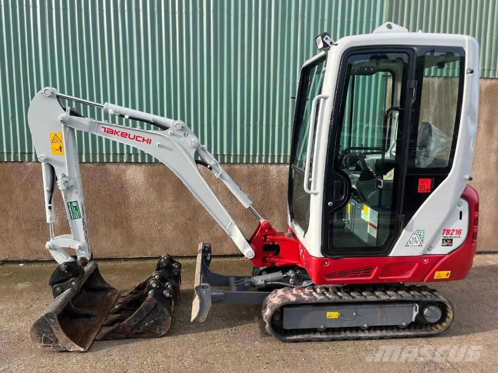 Takeuchi TB 216 A حفارات صغيرة أقل من 7 طن (حفارات صغيرة)