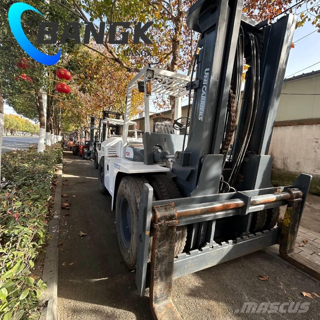 TCM FD100 شاحنات الديزل