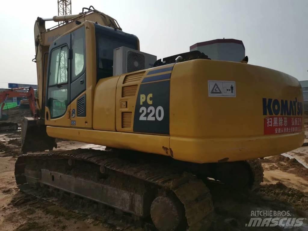 Komatsu pc220-8 حفارات زحافة